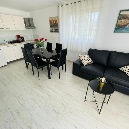 Apartment Paulina Trogir Exterior foto